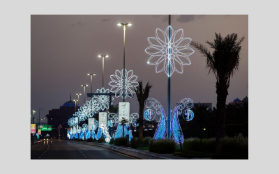 ‘No visits for Eid, but you can call’ Signs on UAE Doors