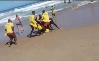 [WATCH] Beach Brawl: Four Suspects Arrested & Charged with Assault After Punch-Up with Life Guards