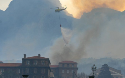 Table Mountain fire rages