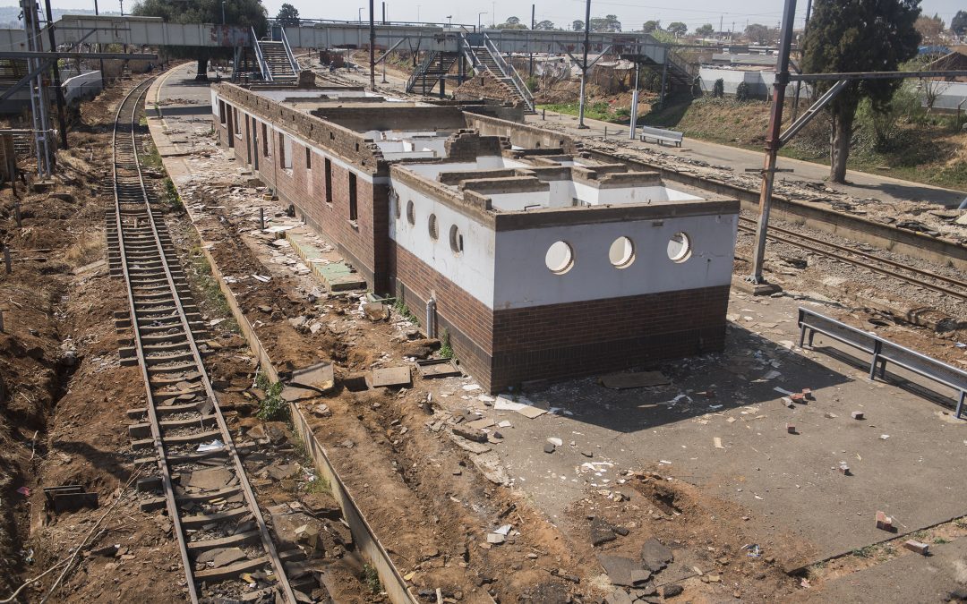 Mbalula Warns Prasa Heads will Roll if Issues are Not Sorted Out at Train Stations