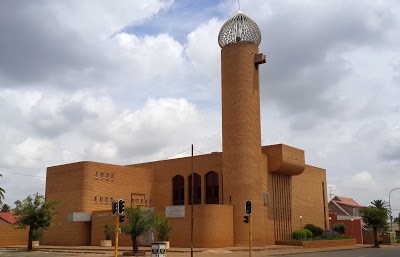 Muslim Community in Lenasia Heartbroken following Passing of Ml Abdullah Nana of Saaberie Jumu’ah Masjid