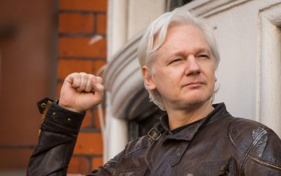 [LISTEN] Ecuador Revokes WikiLeaks Founder Julian Assange’s Citizenship as US Pushes for his Extradition
