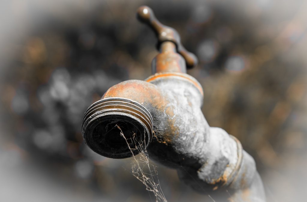 Newclare Flats without Water for over 6 Months