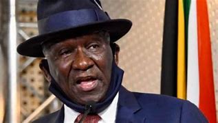 [LISTEN] The Dangers of Concentrating Police Power in the Hands of Politicians