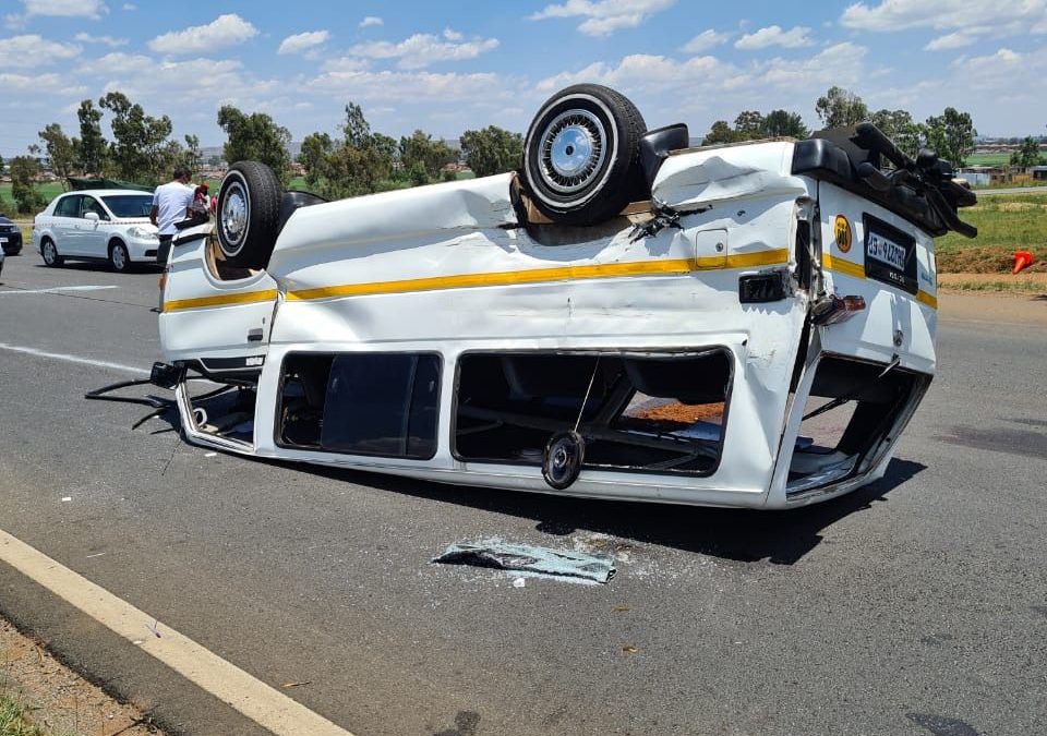 Lenasia Muslim School Bus Crashes Leaving Several Kids Injured