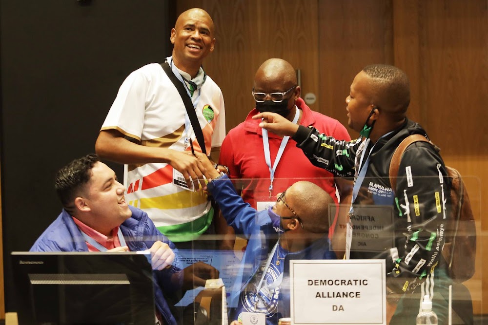 [LISTEN] Hung Municipalities and Coalition Politics