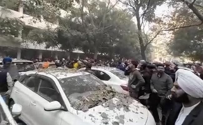 At least two killed in Ludhiana Court blast