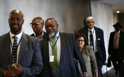 Calls for Mantashe to step aside amidst State Capture Report findings
