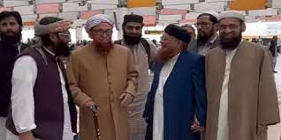A Pakistan delegation headed by Mufti Taqi Uthmani visited Afghanistan – highlighting the Educational Systems within Afghanistan