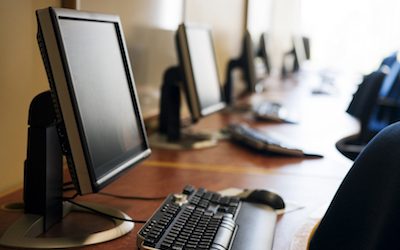 Kenyan woman sources old computers to teach IT